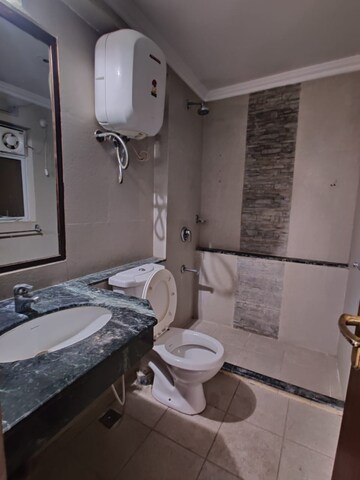 Team Area in 3 BHK Apartment at DLF Westend Heights, Sector 53 – for Rent