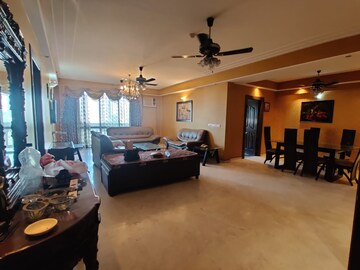 Parking in 3 BHK Apartment at DLF Westend Heights, Sector 53 – for Rent
