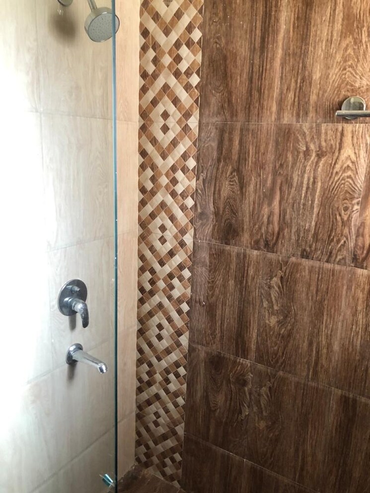 Bathroom, ardee-city 2 Bedroom 200 Sq.Yd. Builder Floor In Sector 52 Gurgaon 8620234