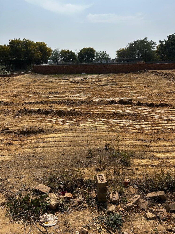 undefined, achheja  46 Sq.Yd. Plot In Achheja Greater Noida 8620059