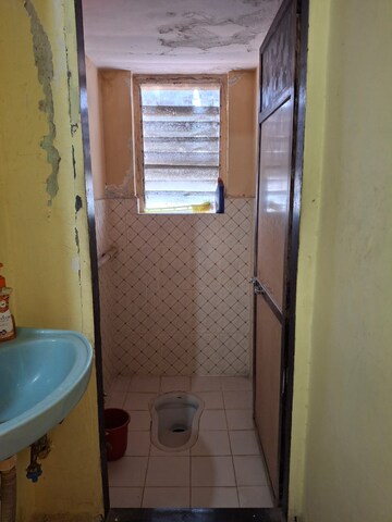 Bathroom in 1 BHK Apartment at Dombivli East – for Rent