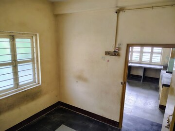 Room in 2 BHK Apartment at Sangli Miraj Road – for Rent