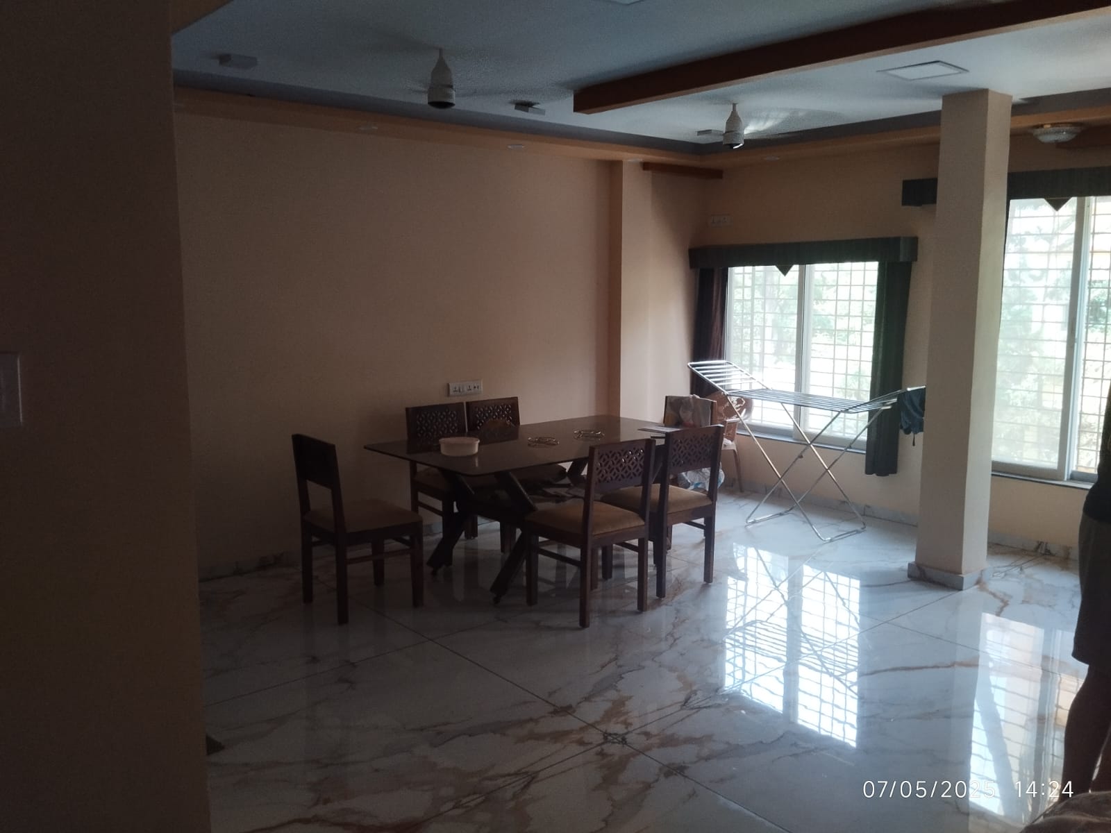 3 BHK Apartment For Rent in Mahesh Kutir