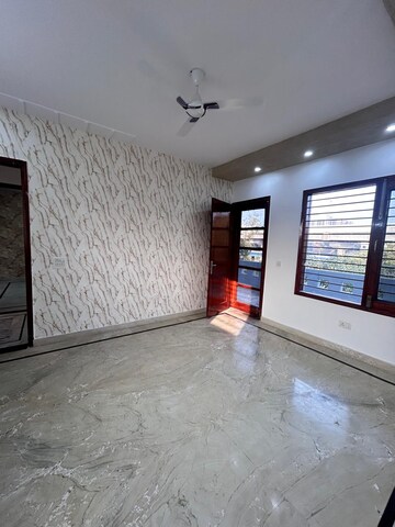 Bedroom in 3 BHK Builder Floor at Parklands, Sector 85 – for Rent