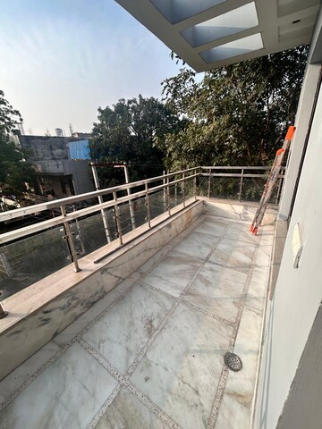 Balcony in 3 BHK Builder Floor at Parklands, Sector 85 – for Rent