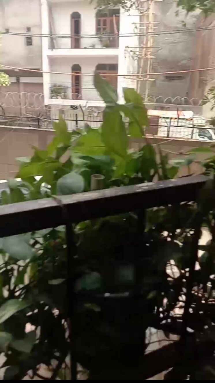 Balcony, sector 22 2 Bedroom 950 Sq.Ft. Apartment In Sector 22 Noida 8620389