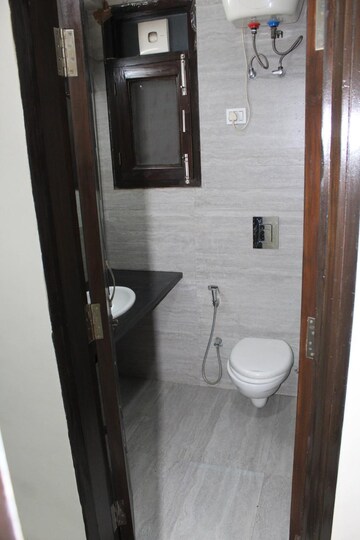 Bathroom in 3 BHK Apartment at Sector 4 Dwarka – for Rent
