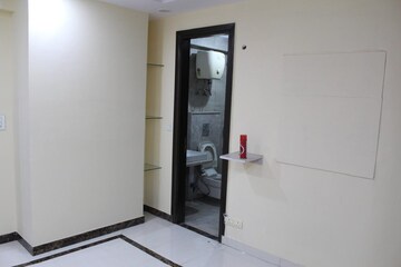 Room in 3 BHK Apartment at Sector 4 Dwarka – for Rent