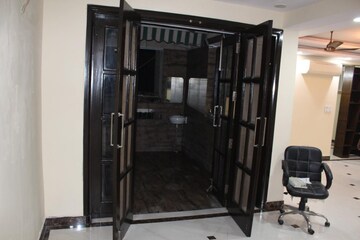Living Room in 3 BHK Apartment at Sector 4 Dwarka – for Rent