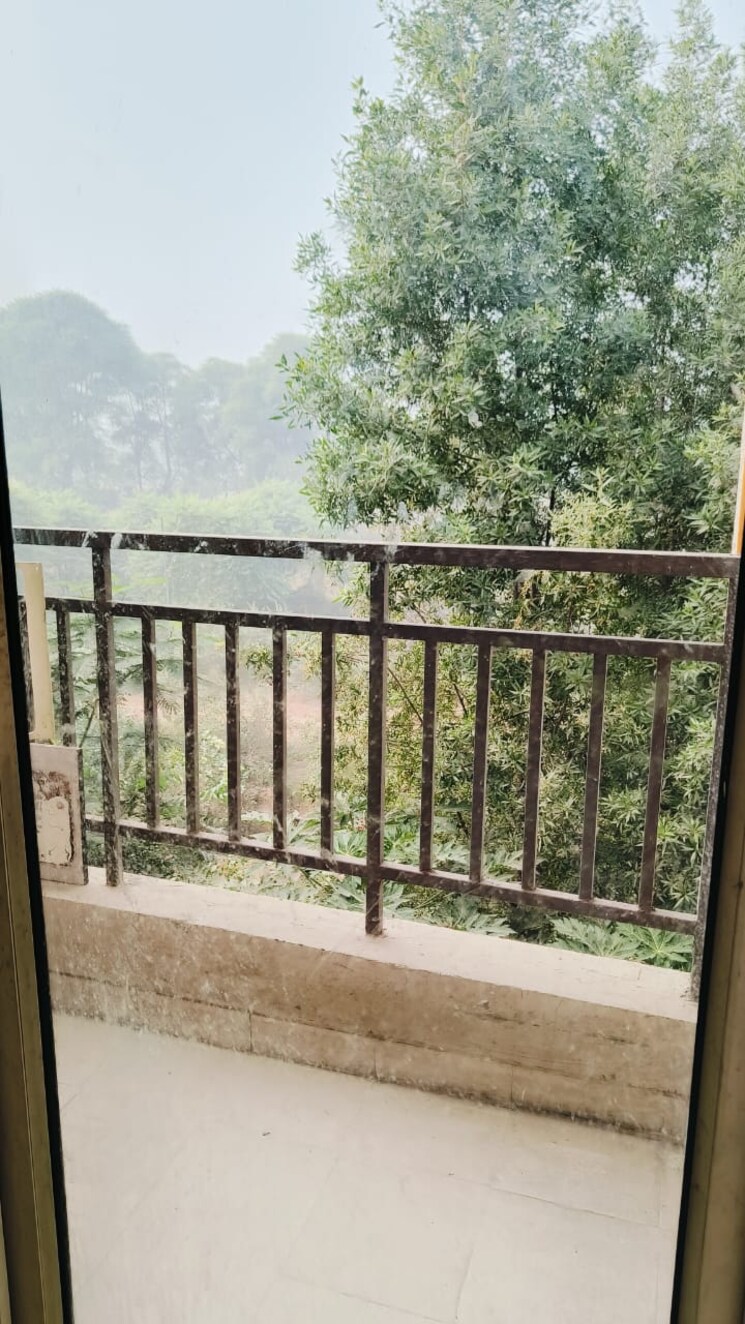 Balcony, bptp-park-elite-floors 3 Bedroom 180 Sq.Yd. Builder Floor In Sector 85 Faridabad 8620621