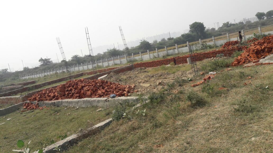 Plot For Sale in Nayak Home City