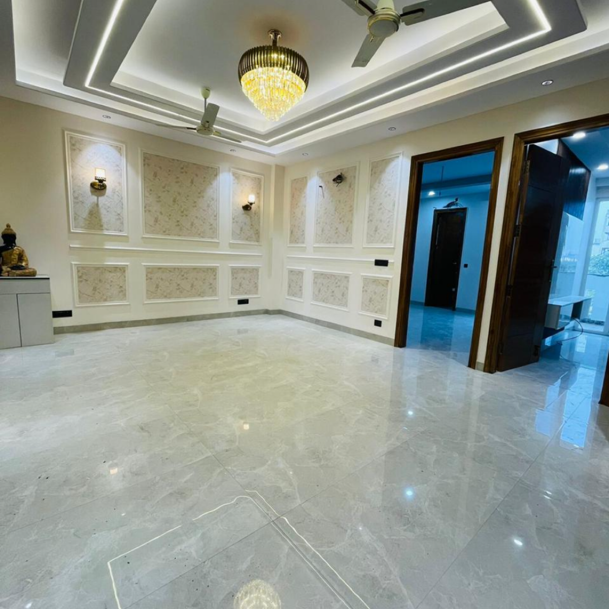3 BHK + Pooja Room,Servant Room Builder Floor For Sale in Versalia WoodWinds