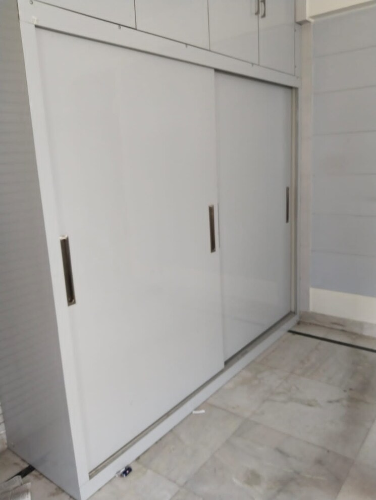 Room, sector 4 dwarka 3 Bedroom 1500 Sq.Ft. Apartment In Sector 4 Dwarka Delhi 8620654