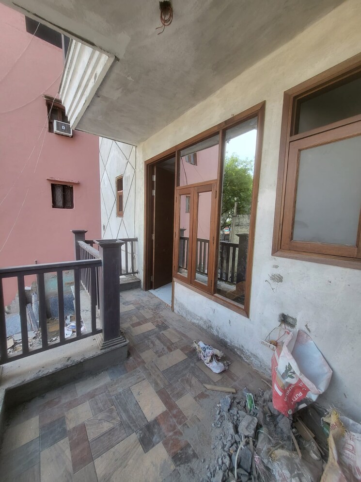 Living Room, freedom fighters enclave 1 Bedroom 500 Sq.Ft. Apartment In Freedom Fighters Enclave Delhi 8620666