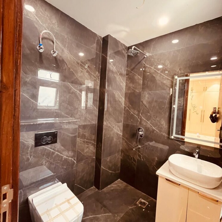 Bathroom, bptp-floors 3 Bedroom 179 Sq.Ft. Builder Floor In Sector 70 Gurgaon 8620706