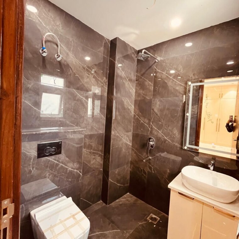 Bathroom, bptp-floors 3 Bedroom 180 Sq.Ft. Builder Floor In Sector 70 Gurgaon 8620687