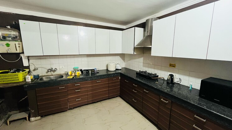Kitchen, maya-garden-city 3 Bedroom 1852 Sq.Ft. Apartment In Lohgarh Zirakpur 8620743