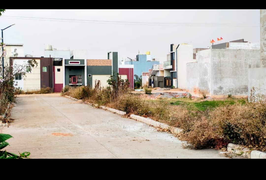 Plot For Sale in Park Avenue