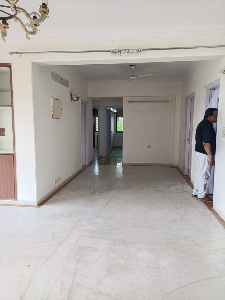 undefined, sector 11 dwarka 3 Bedroom 1500 Sq.Ft. Apartment In Sector 11 Dwarka Delhi 8620766