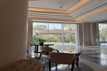 Team Area in 3 BHK Apartment at Indiabulls Sky Forest, Lower Parel – for Rent