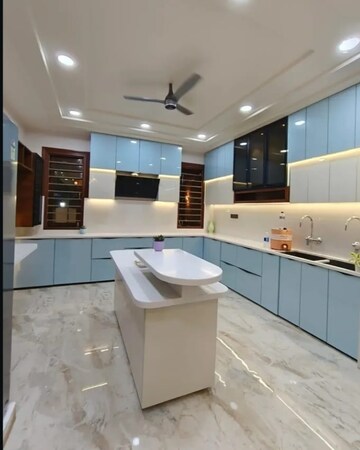 Kitchen in 3 BHK Builder Floor at Sector 35 – for Rent