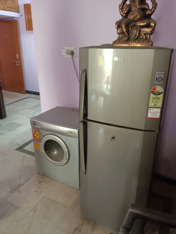 Furnished Amenities in 2 BHK Apartment at Lavanya Apartments, Sector 62 – for Rent