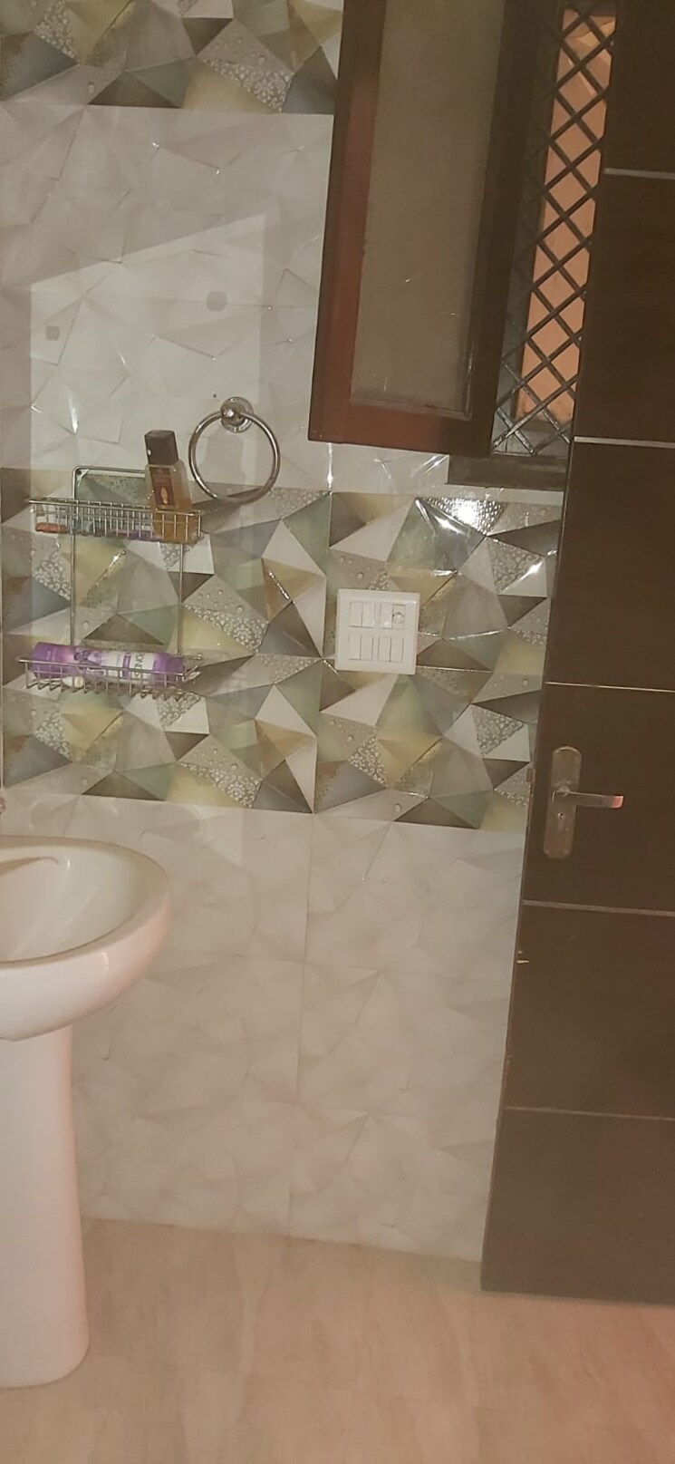 Bathroom, sector 46 2 Bedroom 160 Sq.Yd. Independent House In Sector 46 Gurgaon 8620857