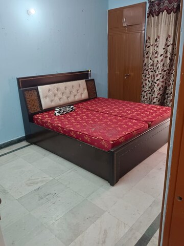 Bedroom in 2 BHK Apartment at Lavanya Apartments, Sector 62 – for Rent