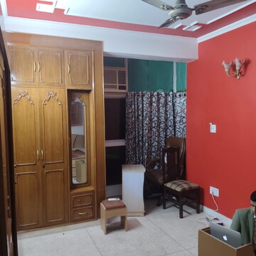 Living Room in 3 BHK Apartment at Sector 4 Dwarka – for Rent