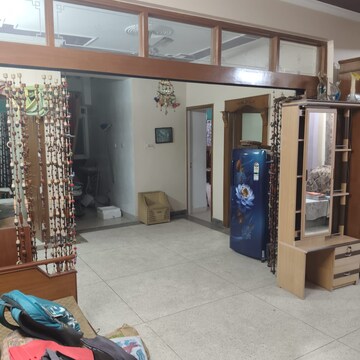 Living Room in 3 BHK Apartment at Sector 4 Dwarka – for Rent