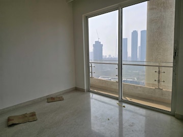 Room in 3 BHK Apartment at Indiabulls Sky Forest, Lower Parel – for Rent