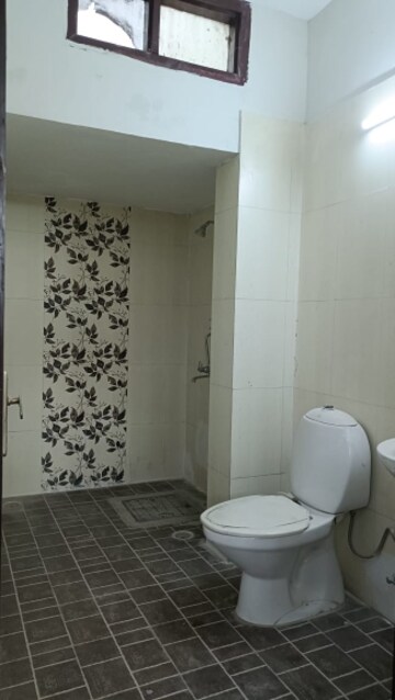 Bathroom in 3 BHK Builder Floor at Sector 47 – for Rent