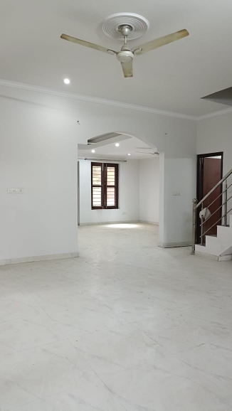 3 BHK Builder Floor For Rent in Sector 47