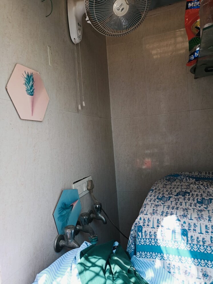 Room, lajpat nagar ii 2 Bedroom 1000 Sq.Ft. Builder Floor In Lajpat Nagar ii Delhi 8584115