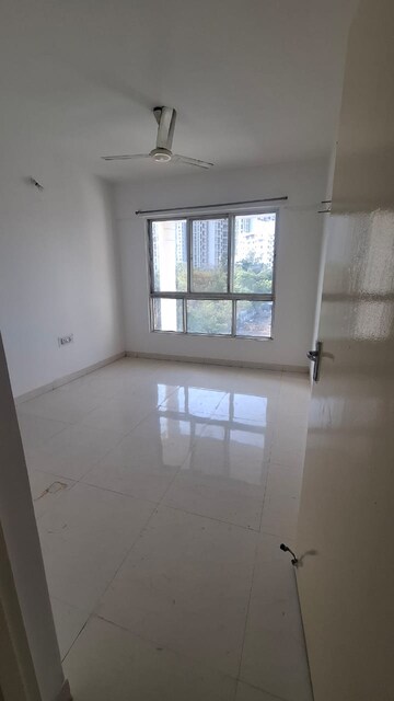 Room in 3 BHK Apartment at Aditya Shagun, Bavdhan – for Rent