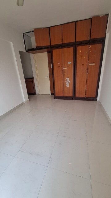 Room in 3 BHK Apartment at Aditya Shagun, Bavdhan – for Rent