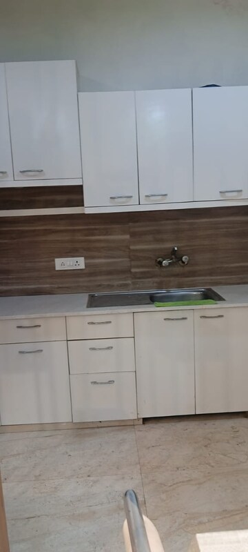 Kitchen in 3.5 BHK Independent House at Sector 55 – for Rent