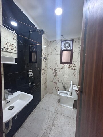 Bathroom in 3 BHK Apartment at Nandan Prospera, Baner – for Sale