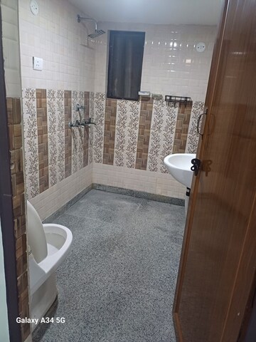 Attached Bathroom in 3.5 BHK Independent House at Sector 51 – for Rent