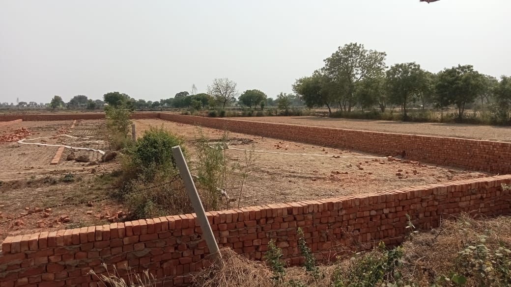 Plot For Sale in Jewar