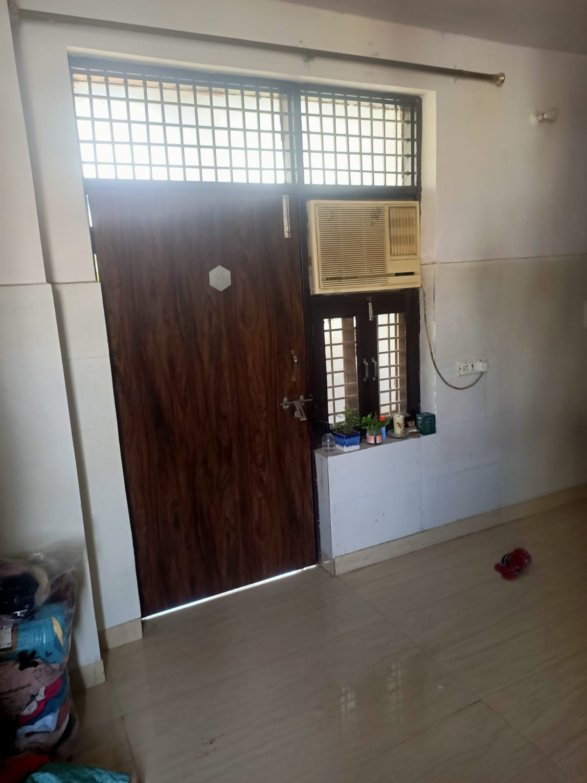 2 BHK + Pooja Room Builder Floor For Rent in Sector 40