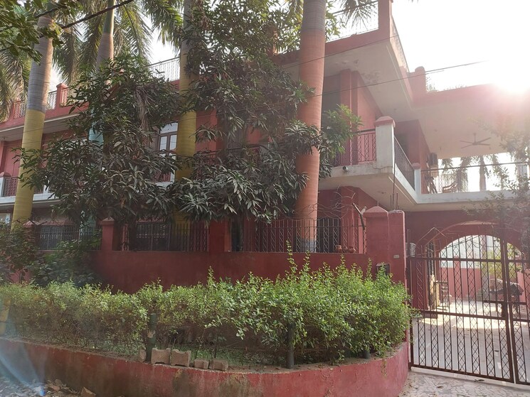 Exterior View, vasundhara sector 5 5 Bedroom 375 Sq.Yd. Independent House In Vasundhara Sector 5 Ghaziabad 8620876