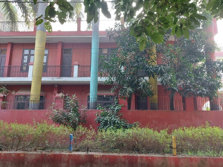 Exterior View, vasundhara sector 5 5 Bedroom 375 Sq.Yd. Independent House In Vasundhara Sector 5 Ghaziabad 8620876