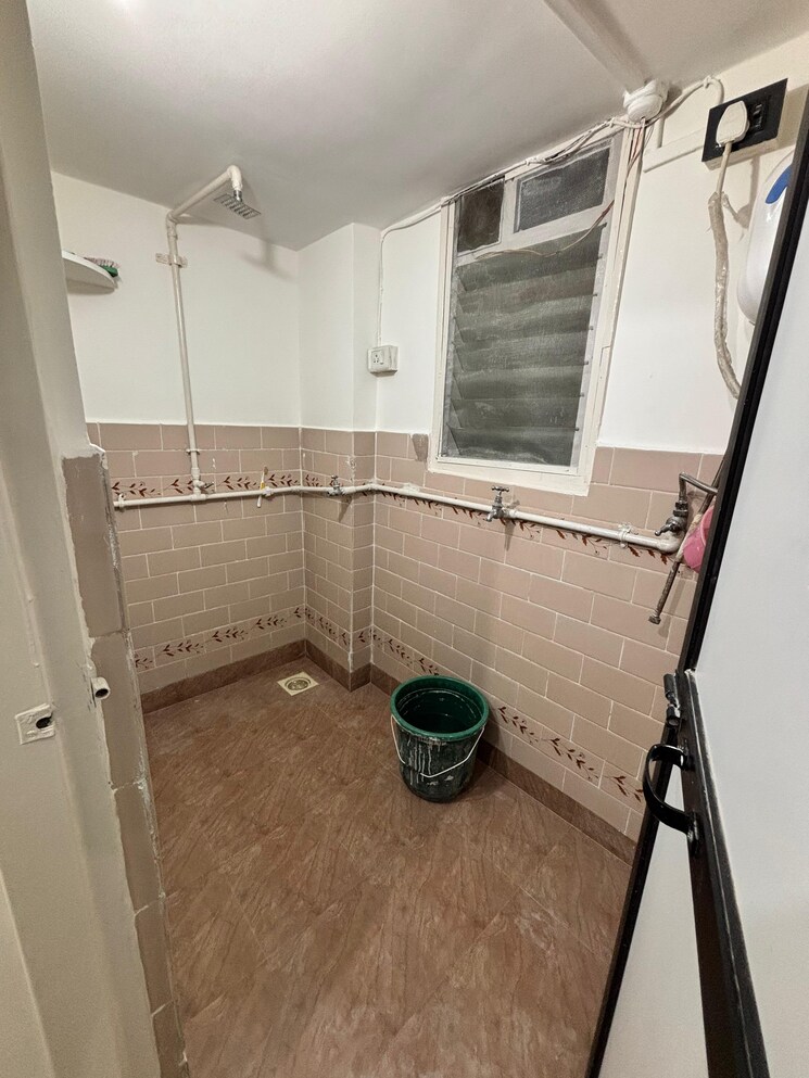 Bathroom, vashi sector 14 2 Bedroom 725 Sq.Ft. Apartment In Vashi Sector 14 Navi Mumbai 8621320