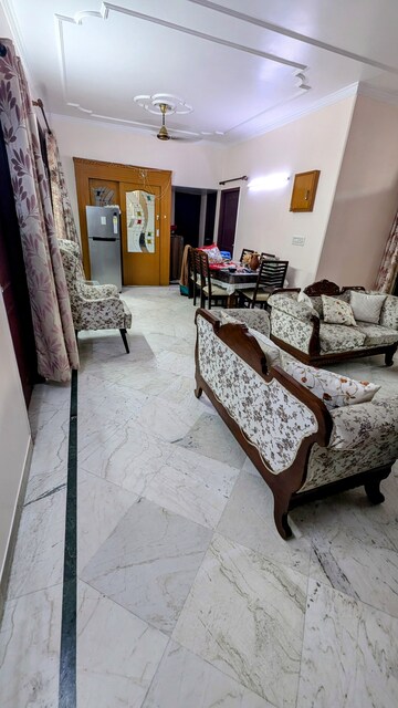 Living Room in 3 BHK Apartment at Sector 4 Dwarka – for Rent