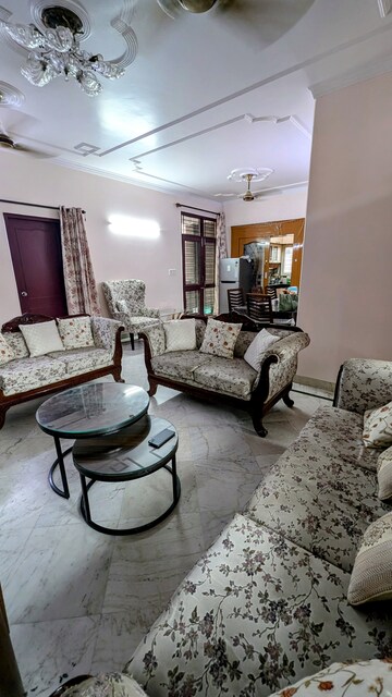 Living Room in 3 BHK Apartment at Sector 4 Dwarka – for Rent