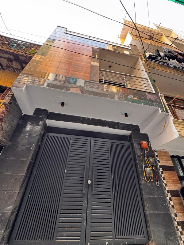 2.5 BHK + Study Room Independent House For Sale in Platinum Estates 