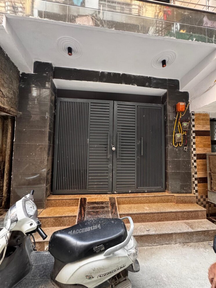 Exterior View, mansa ram park 2.5 Bedroom 50 Sq.Yd. Independent House In Mansa Ram Park Delhi 8621599