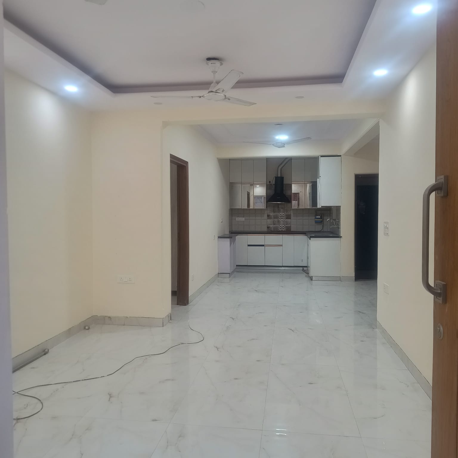 3 BHK Builder Floor For Rent in Sarvapriya Vihar
