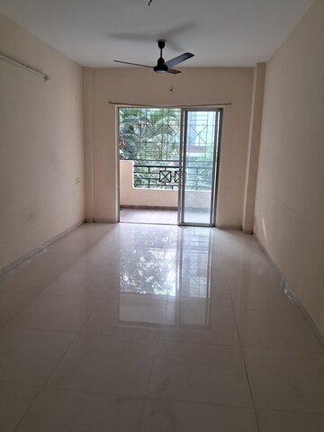 Room in 2 BHK Apartment at Gayatri Bravuria Apartment, Balewadi – for Rent